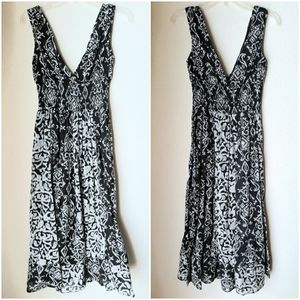 Jane Ashley Black and White Maxi Dress
